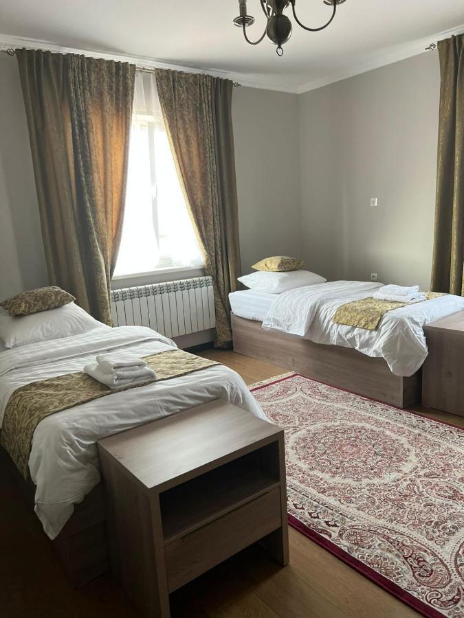 شيمكنت Green Town Hotel المظهر الخارجي الصورة